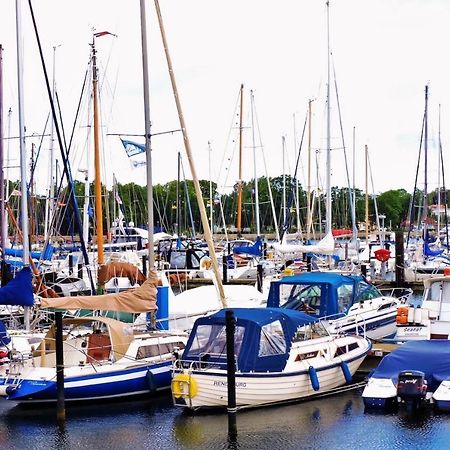 Zwergtaucher Eckernförde Extérieur photo